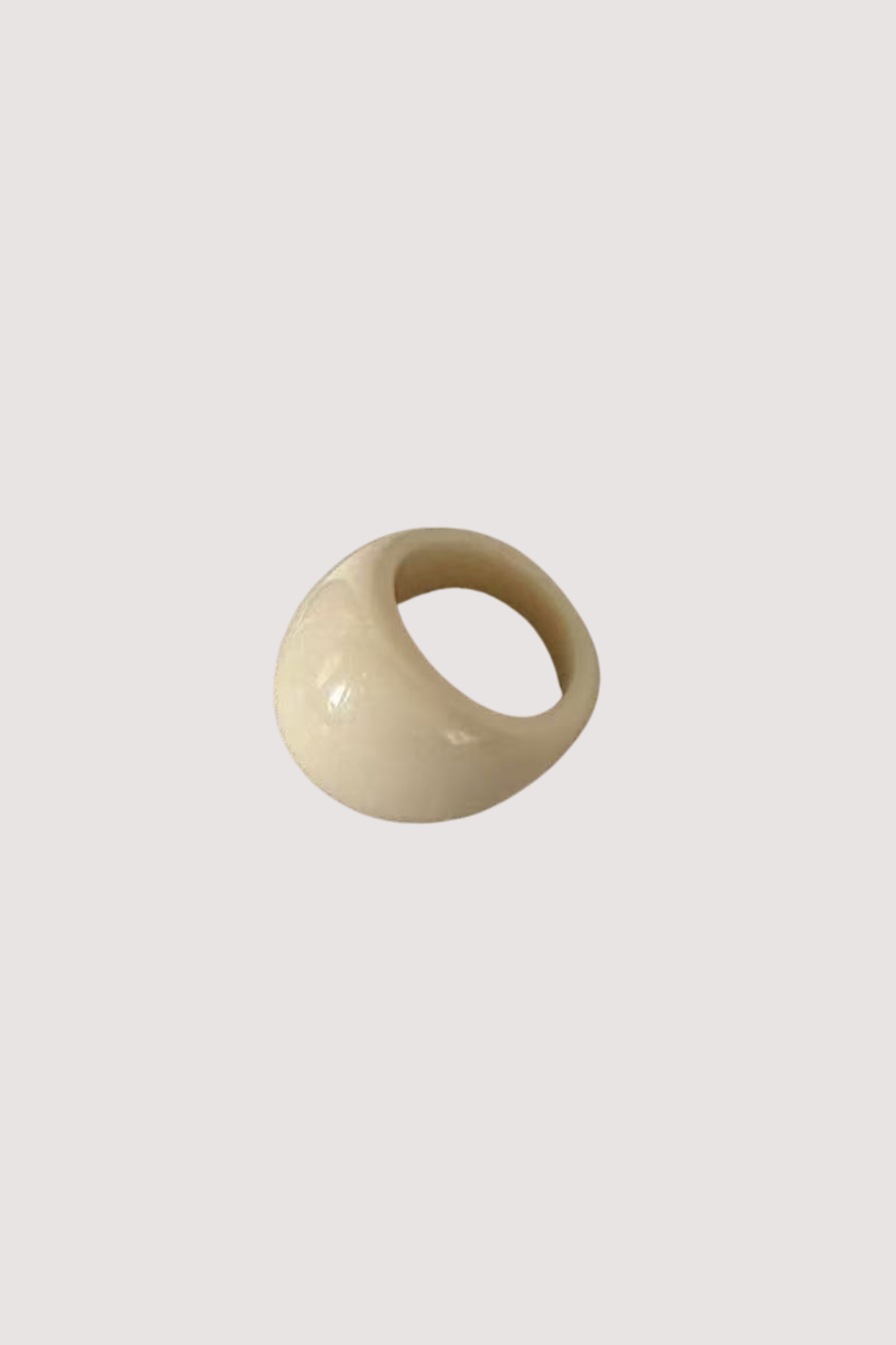 SIGNET RING - CREAM