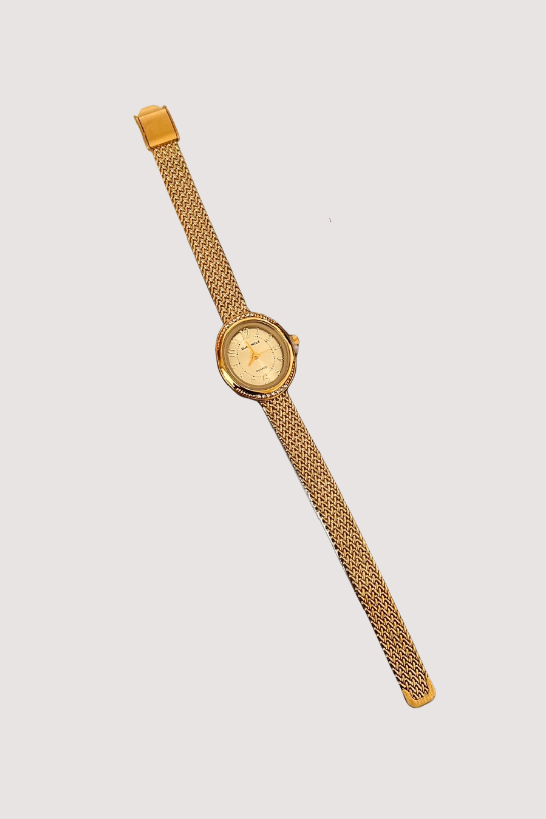 VINTAGE OVAL WATCH