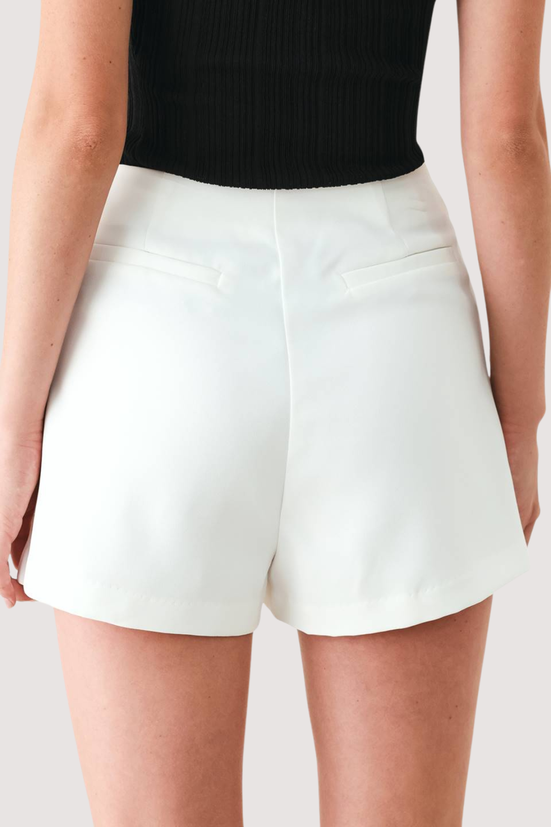 KYLIE SKORT