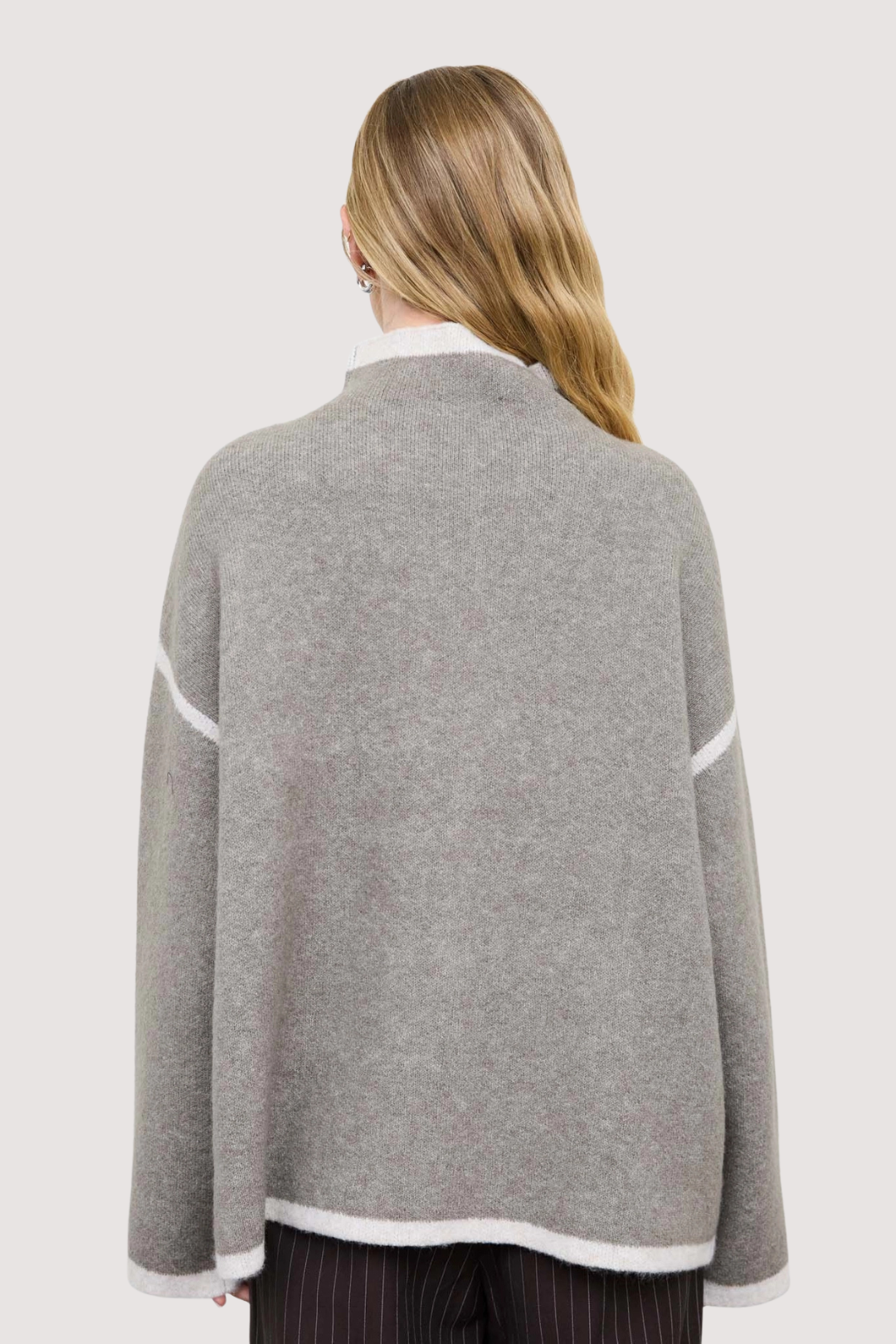 NIKKI SWEATER