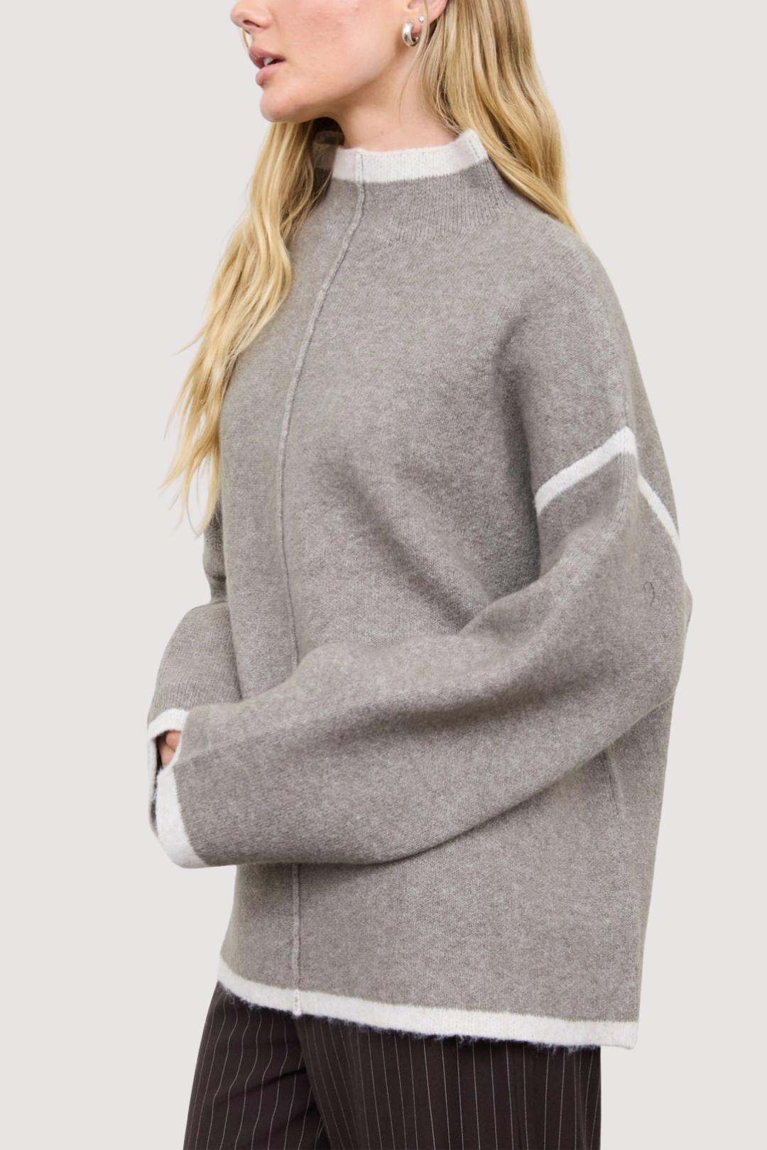 NIKKI SWEATER