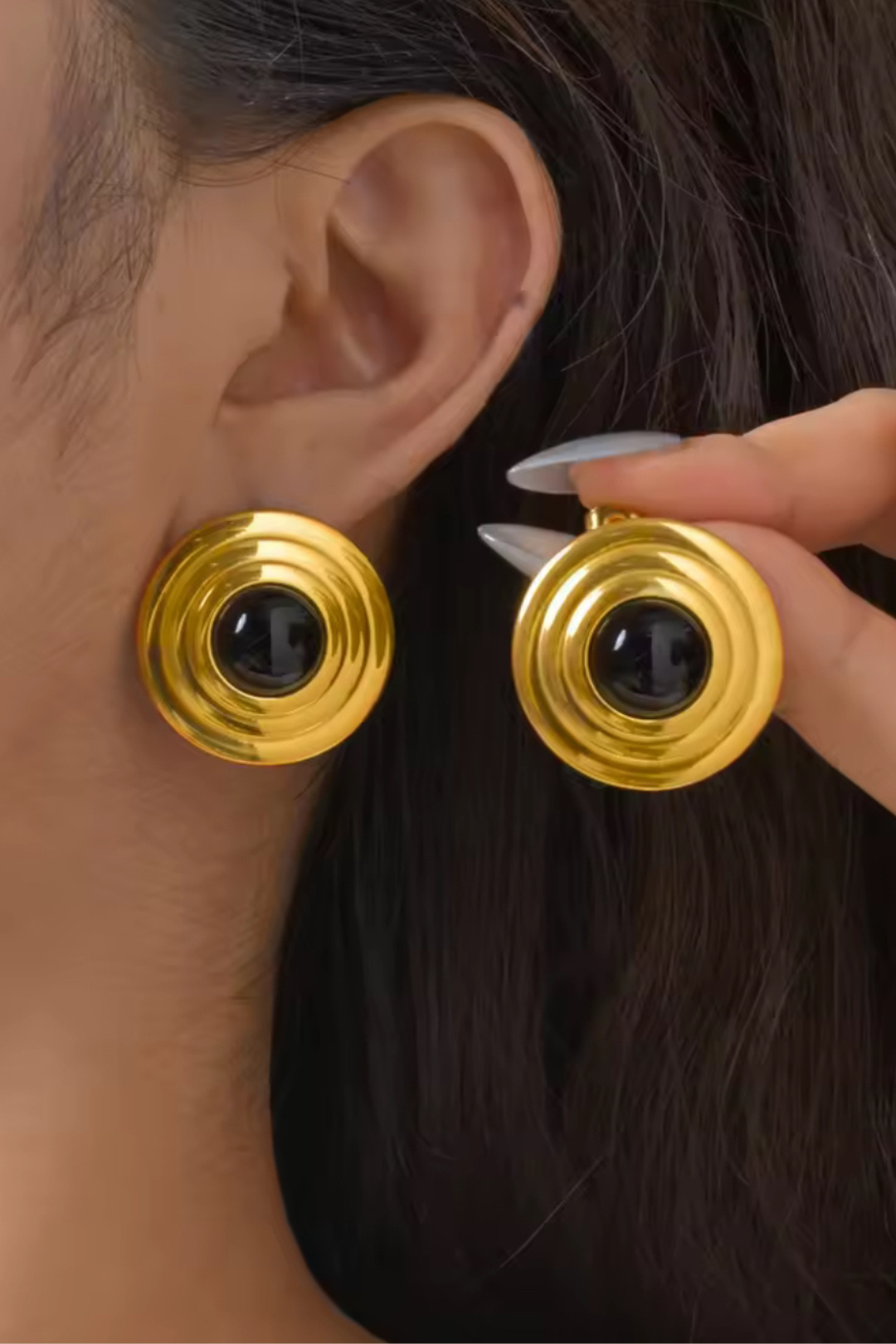 CLEO EARRINGS - BLACK