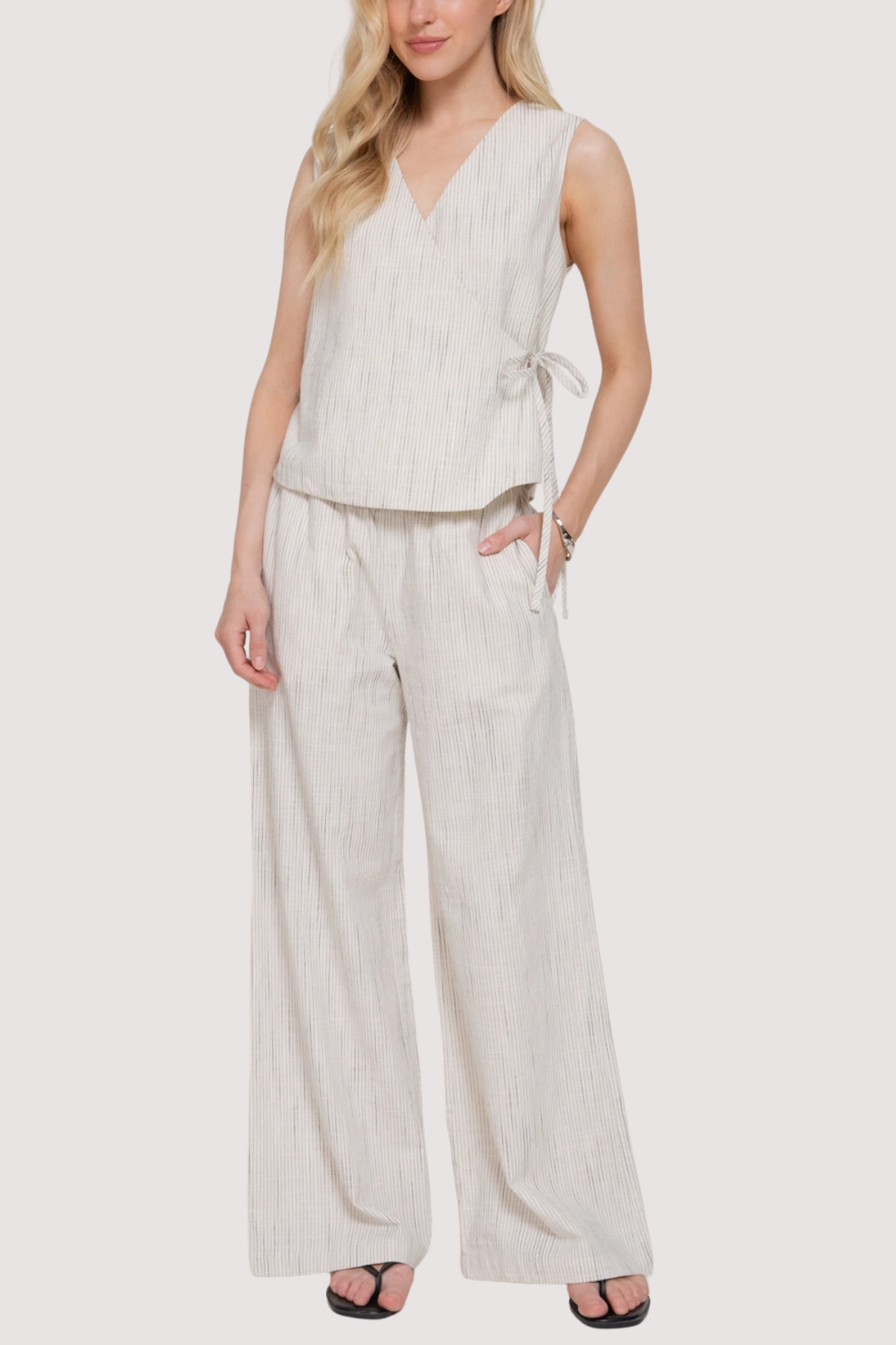 MIA WRAP TOP